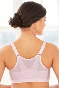 Get That Sleek Backline: The Best Exercises for Reducing Bra