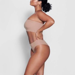 Who are the hottest fitness models?